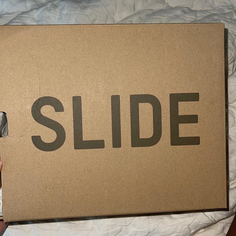 yeezy slides 8